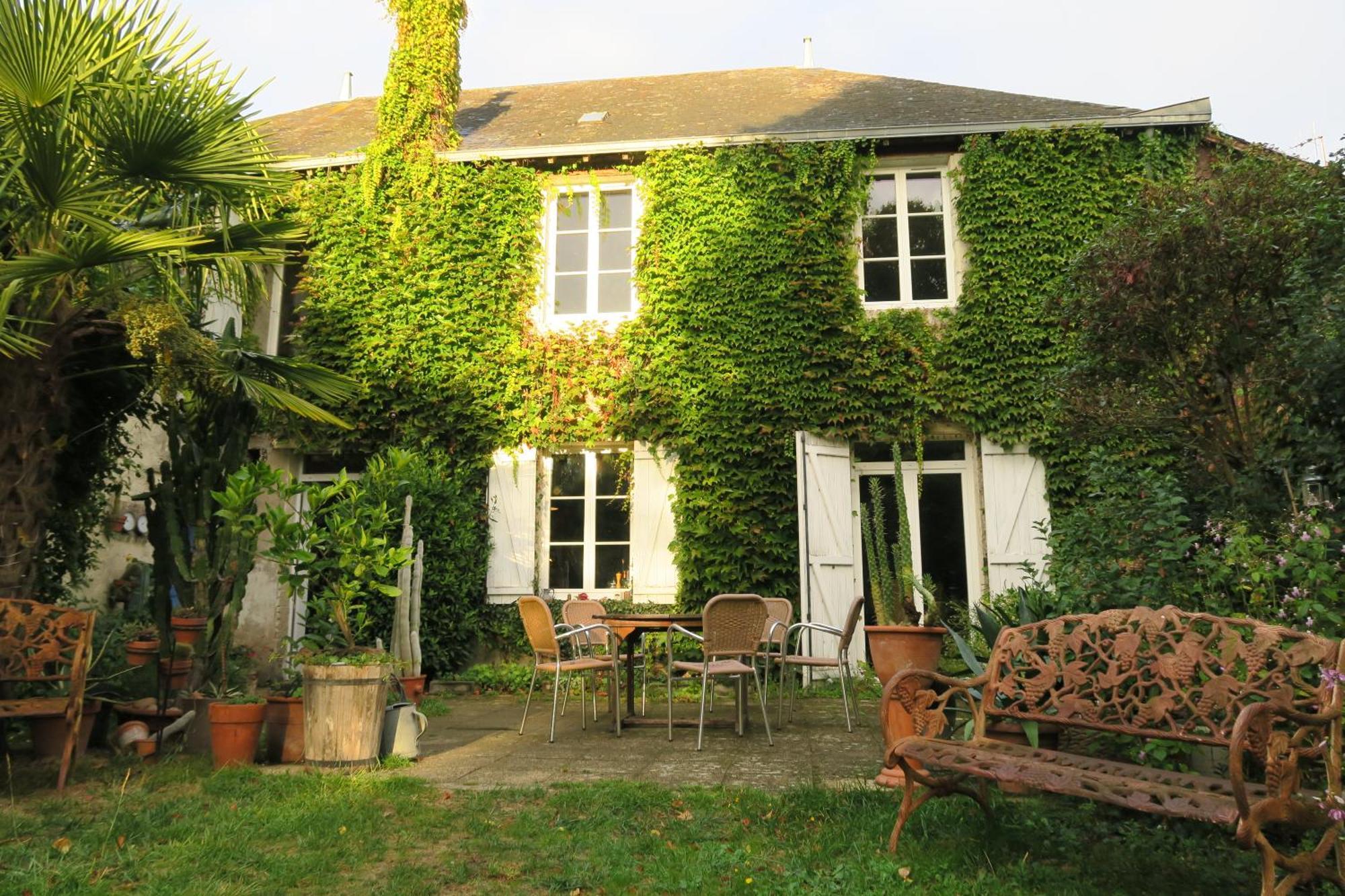 Les Loges Du Chaudron Bed and Breakfast La Chapelle-aux-Choux Εξωτερικό φωτογραφία